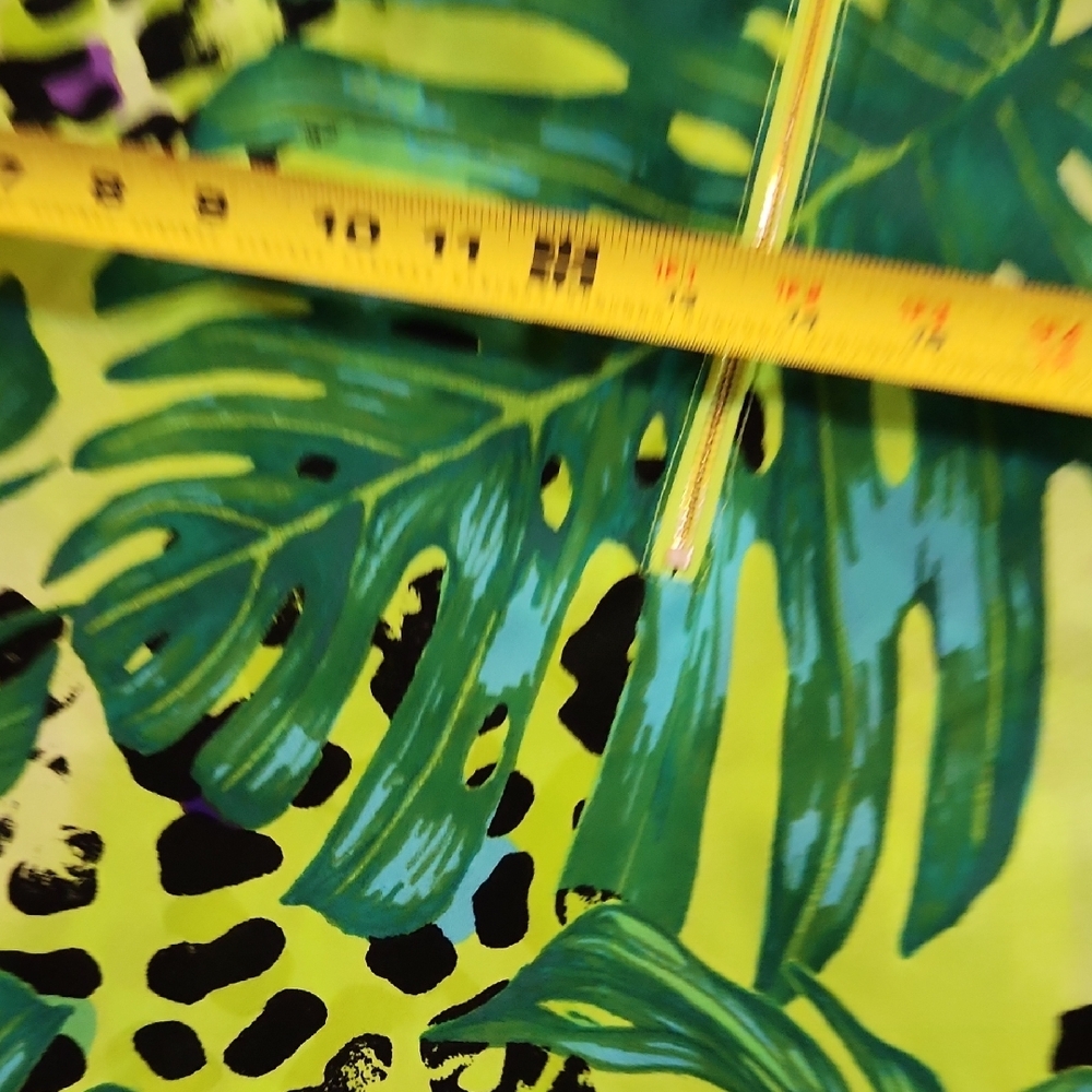 Bold Elements Green Leaf Print Blouse - image 5